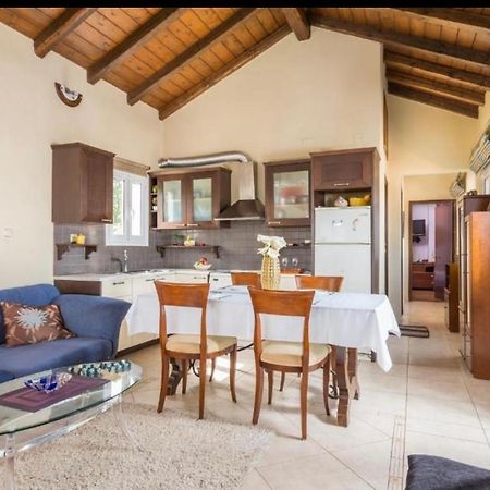Makis Sea-View Apartment-Corfu Port Mantouki Dış mekan fotoğraf
